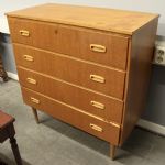 822 4234 CHEST OF DRAWERS